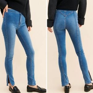 NWT Free People Riley Slit Skinny Jeans - Size 26